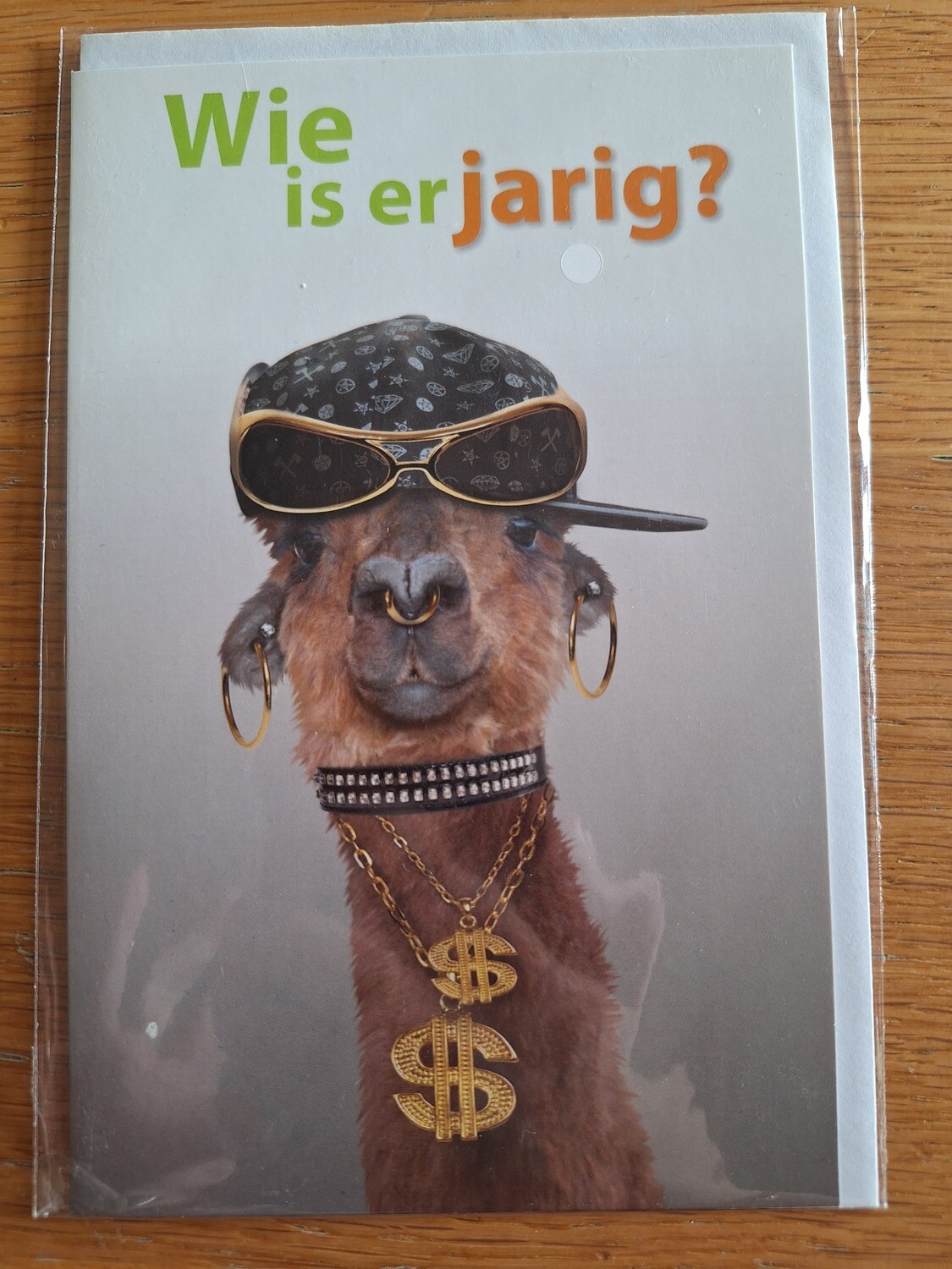 Vintage wenskaart &quot;Wie is er jarig&quot;