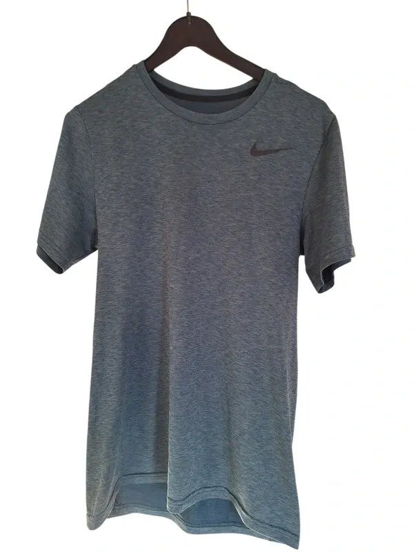 Sportshirt Nike dry fit maat S