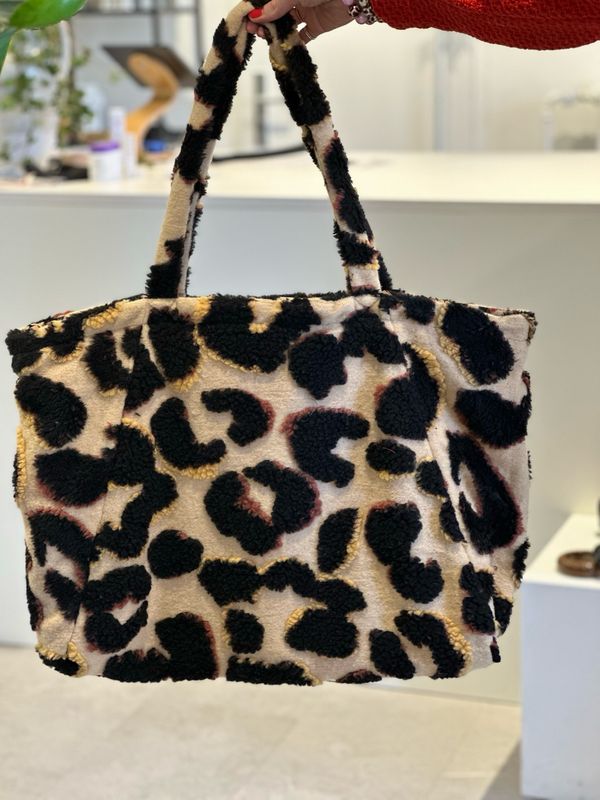 Big Shopper Leo *CM