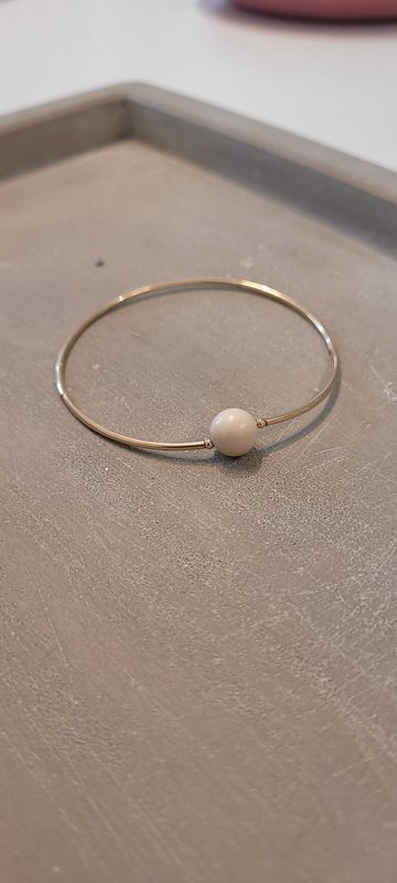 Armband mit Kugel