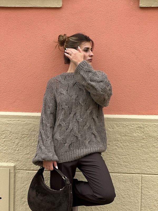 Kuschelpullover taupe