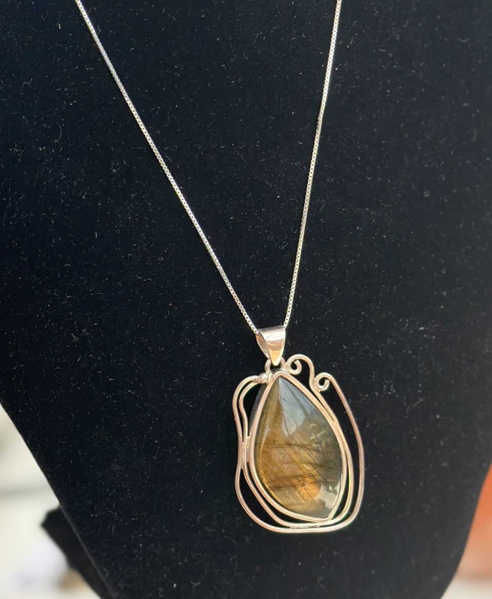 Collana con labradorite