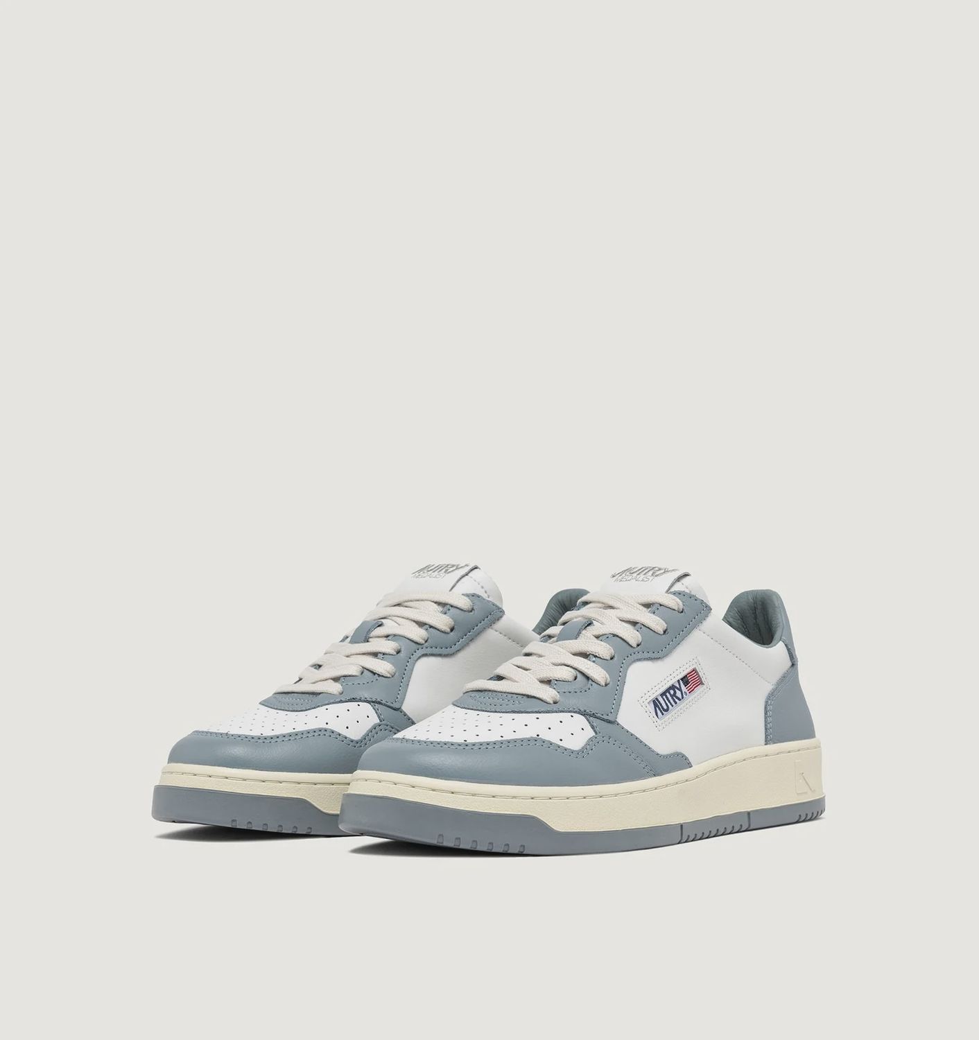 Medalist White Leather Wht/Slv Blue WB56 W