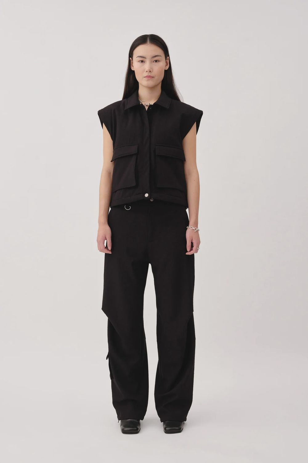 Emelia Vest Black 56982