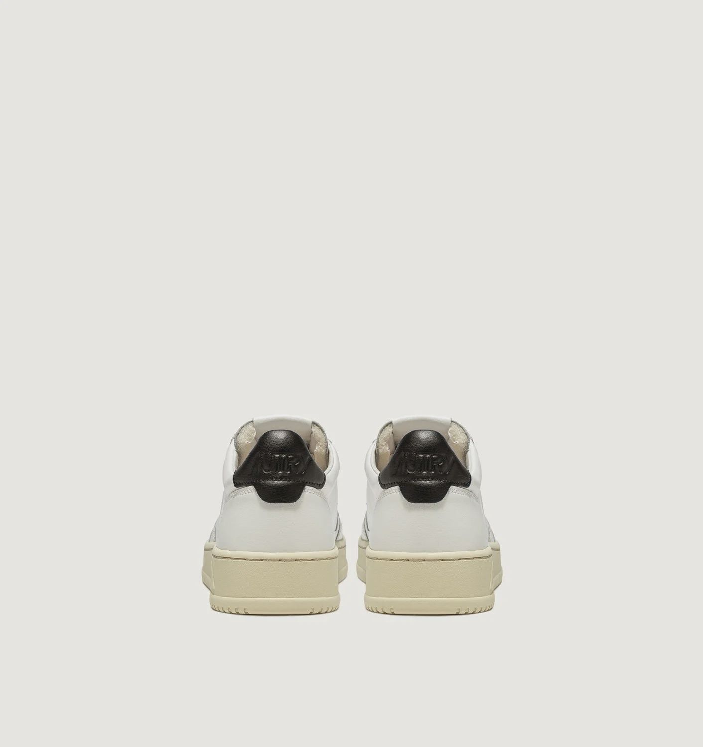 Medalist Low White Leather Men LL22