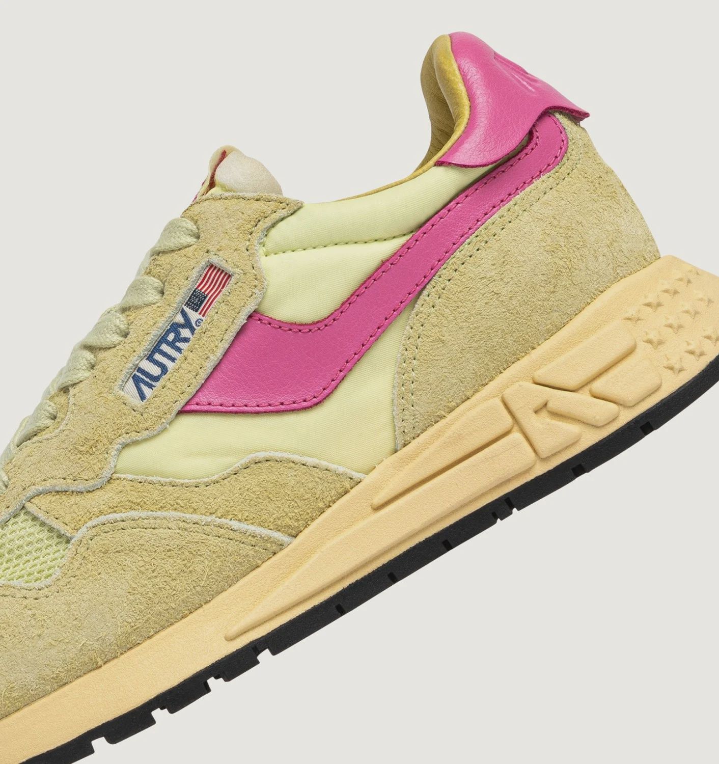 Autry Reelwind Laag Ecru Suede Geel Dames UT41