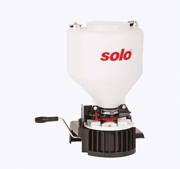 Solo Granulate Spreaders 421