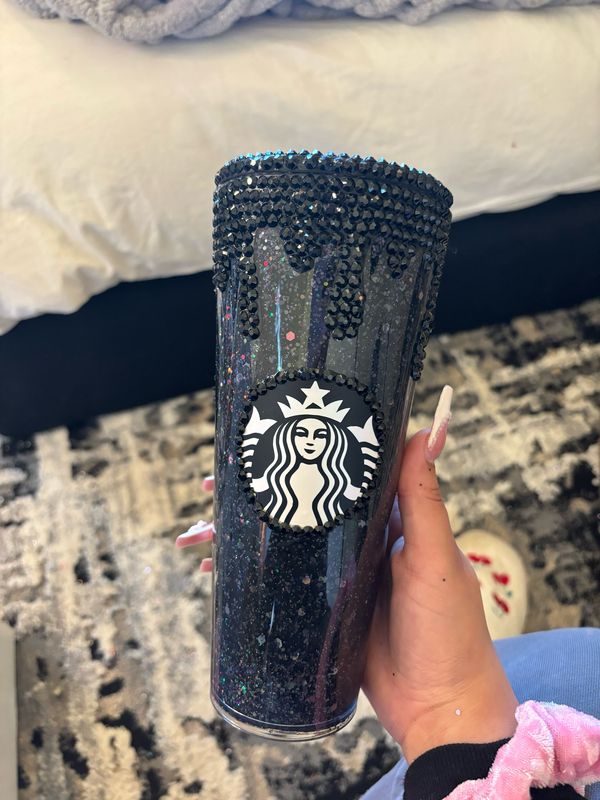 Rhinestone Drip Cup (24oz)