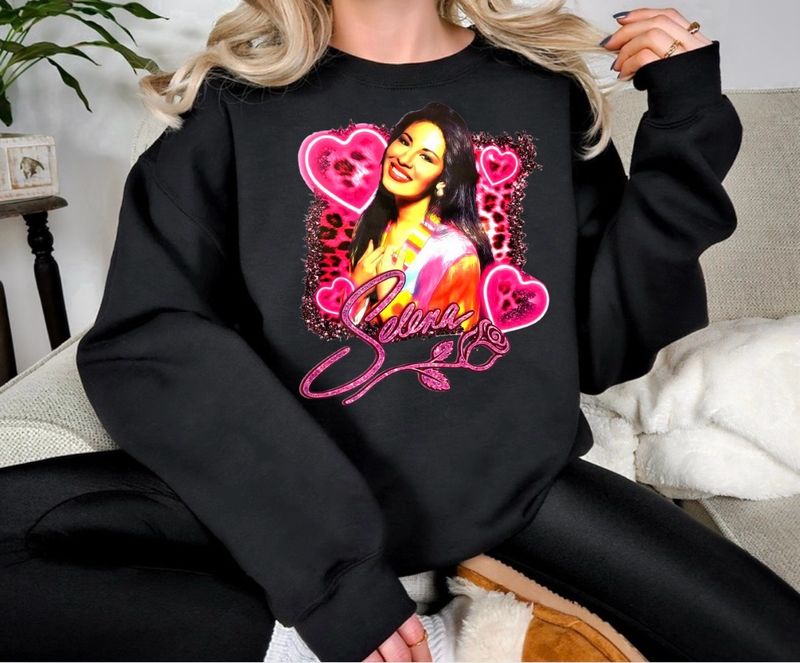 Selena Crew