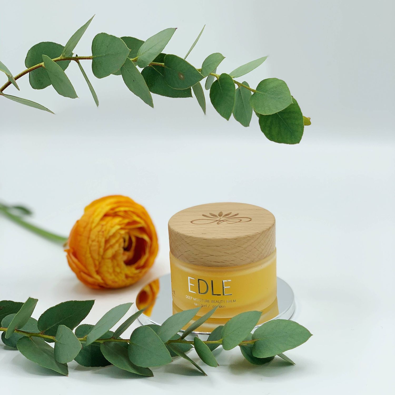 EDLE Multi-bruk fuktbalsam (ansiktskrem, fotkrem, bodylotion, brylkrem og bryn-voks