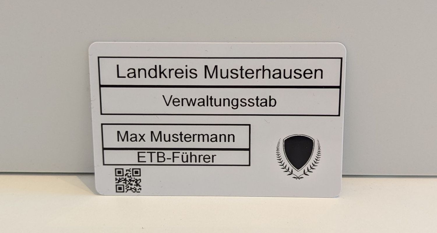 Plastikkarte beidseitig schwarz bedruckt