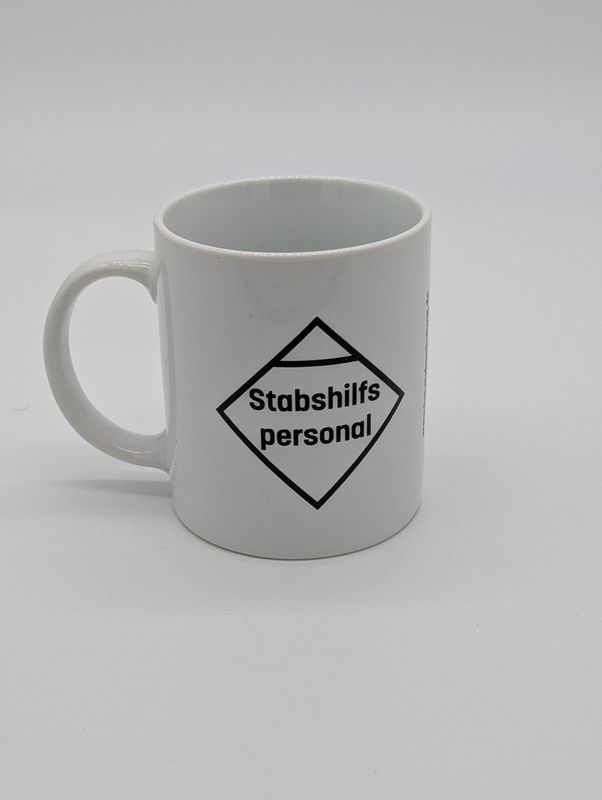 Bundle Keramiktasse + Kaffee Stabshilfspersonal / Kaffee nach Wunsch Bundle Keramiktasse + Kaffee Stabshilfspersonal / Kaffee nach Wunsch