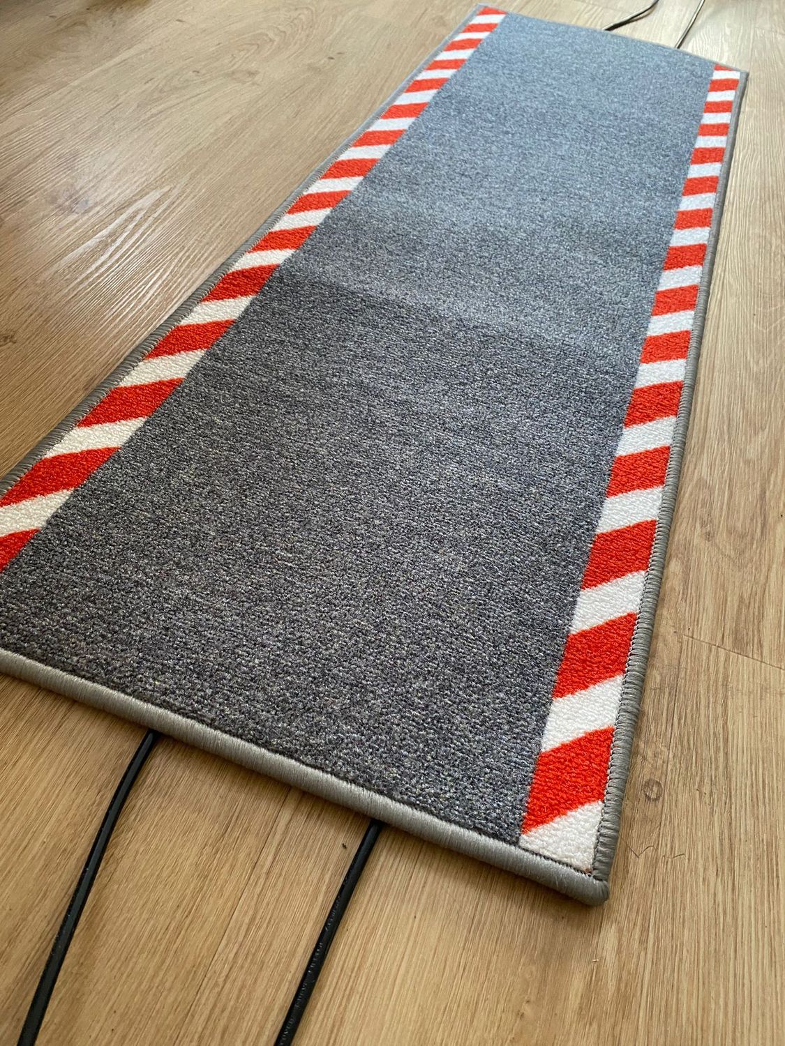 Kabelmatte mit Warnumrandung