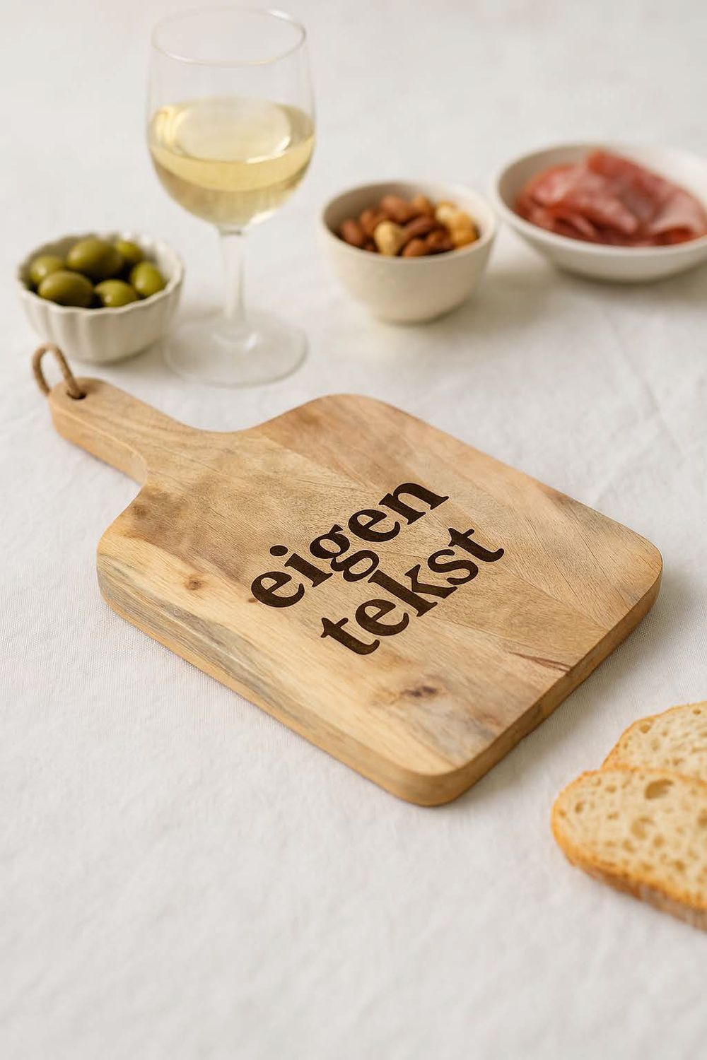 Borrelplank met eigen tekst – Houten borrelplank met eigen tekst