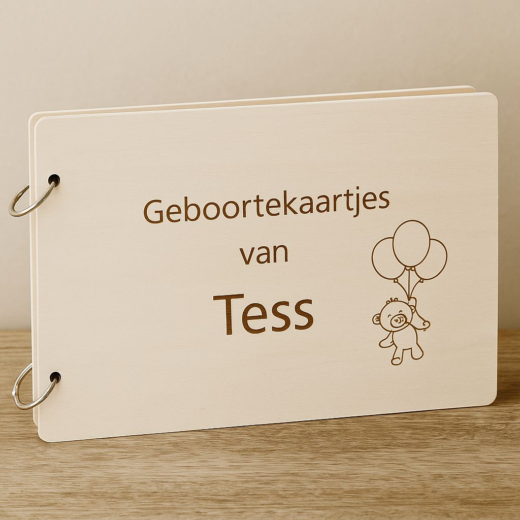 Houten Bewaarboek voor Geboortekaartjes