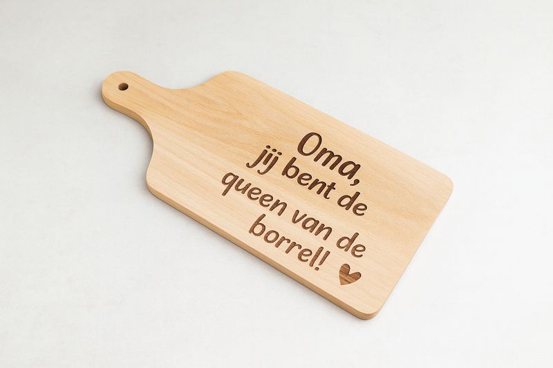 Borrelplank Oma – Queen van de Borrel!