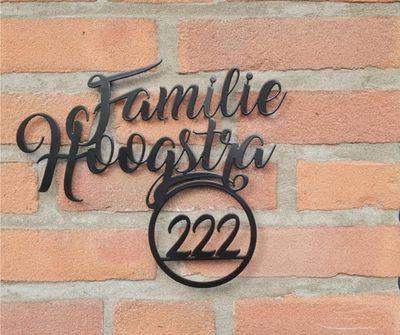 Naamborden met huisnummer