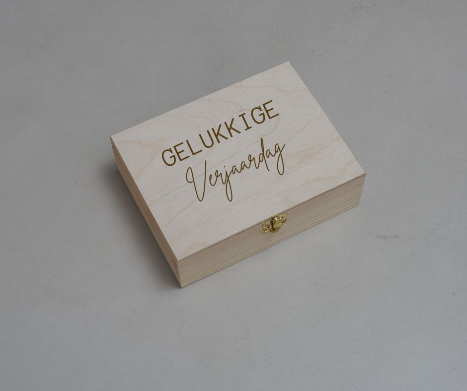 Houten theedoos verjaardag Houten theedoos verjaardag