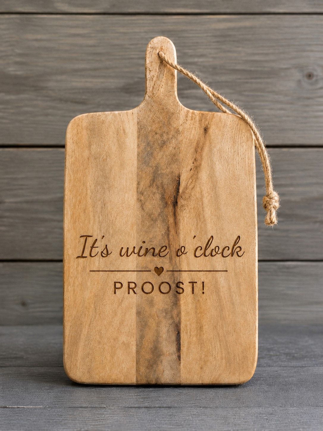 Borrelplank voor wijnliefhebbers Houten borrelplank met gravering It's Wine O'Clock Proost cadeau voor wijnliefhebber