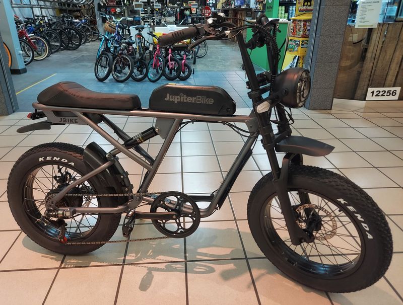 Jupiter Bikes Rogue Cafe Racer E Bike