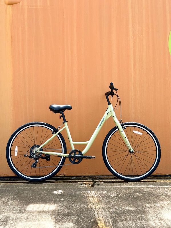 Retrospec Barron Comfort Hybrid Bike - Step Through 7 Speed Aloe / M: 17in