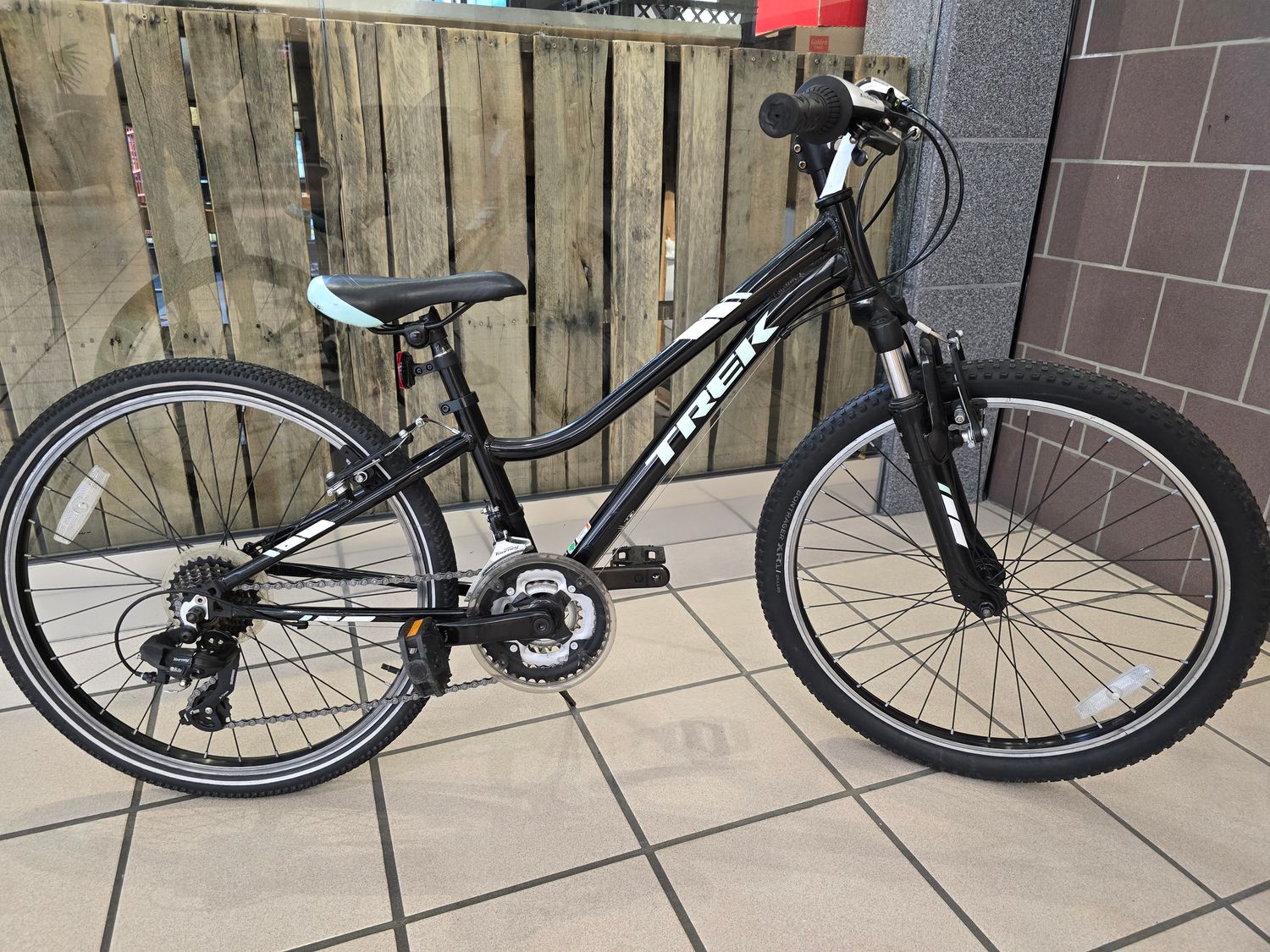 Trek Precaliber Black/Blue (24")