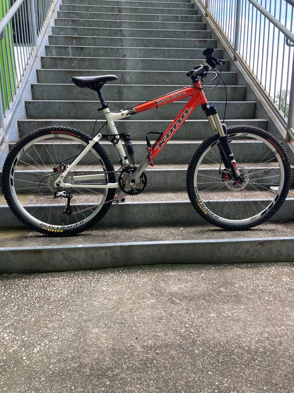 Kona Kikapu Deluxe (18")