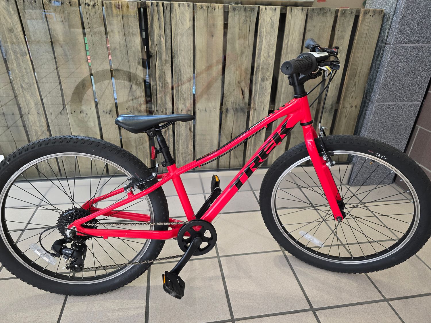 Trek Precaliber Red (24")