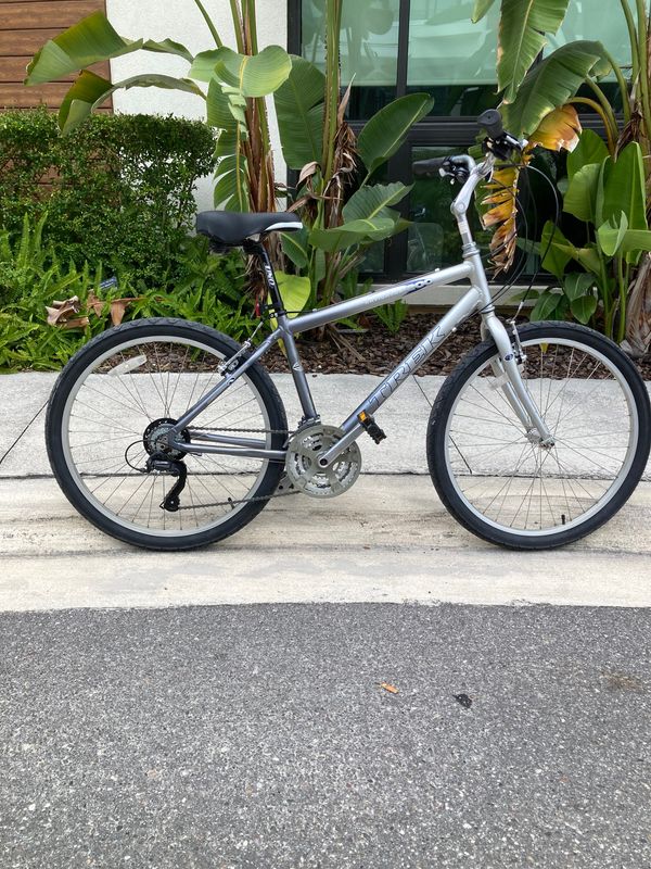 Trek Navigator 200 (17")
