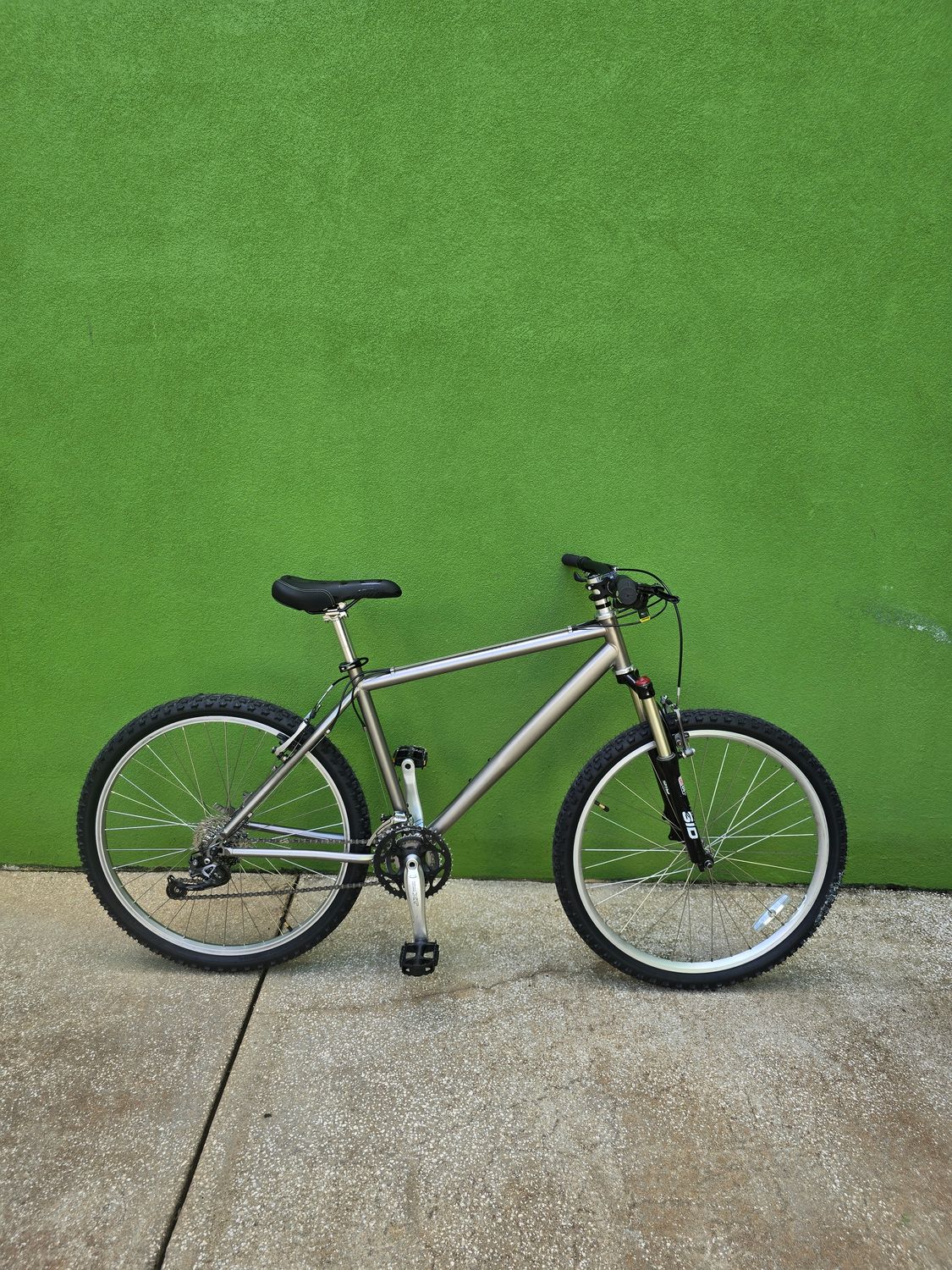 Dean Titanium (18")
