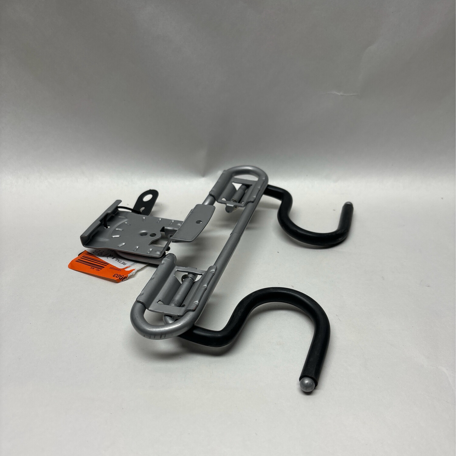 Rubbermaid FastTrack Garage Dual Handle Hook 1784454