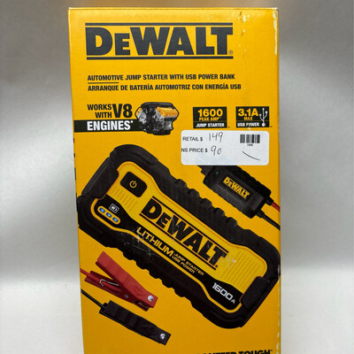 Dewalt 1600 Peak Amp Lithium Jump Starter with USB Power Bank DXAELJ16