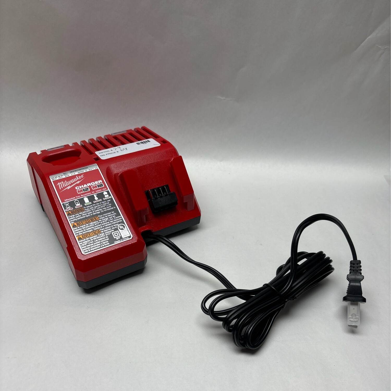 Milwaukee M12 and M18 12-Volt/18-Volt Lithium-Ion Multi-Voltage Battery Charger 48-59-1812