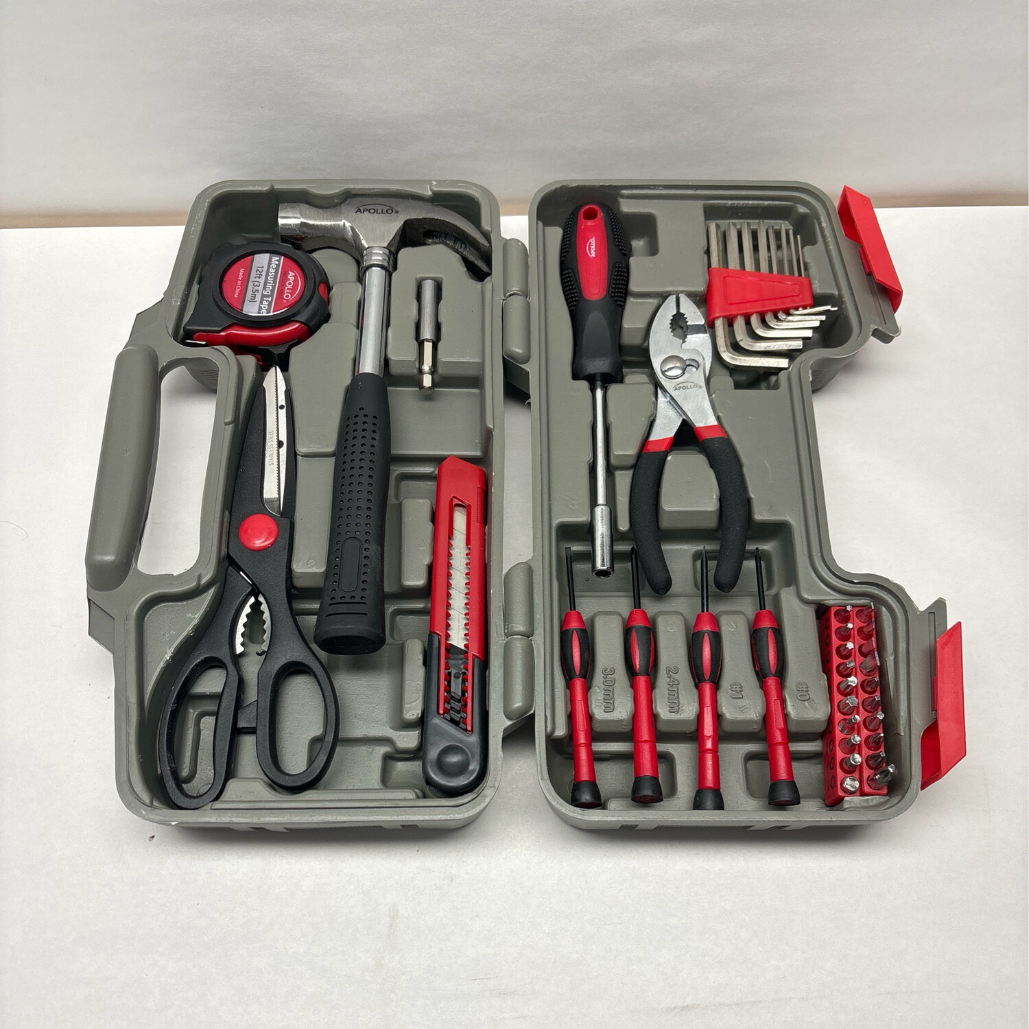 Apollo General Tool Set (39-Piece) DT9706.