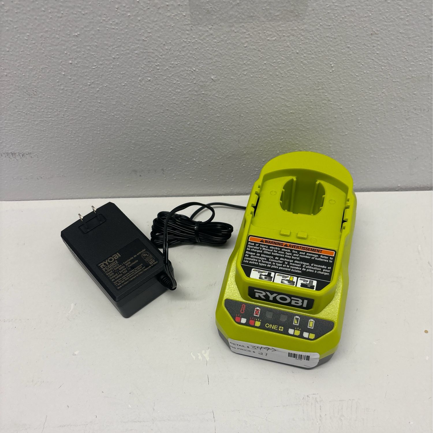 Ryobi ONE+ 18V Lithium-Ion Charger PCG002 .
