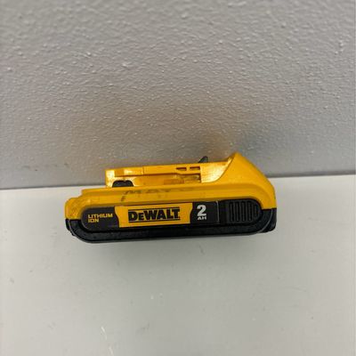 Dewalt 20V MAX Compact Lithium-Ion 2.0Ah Battery Pack DCB203