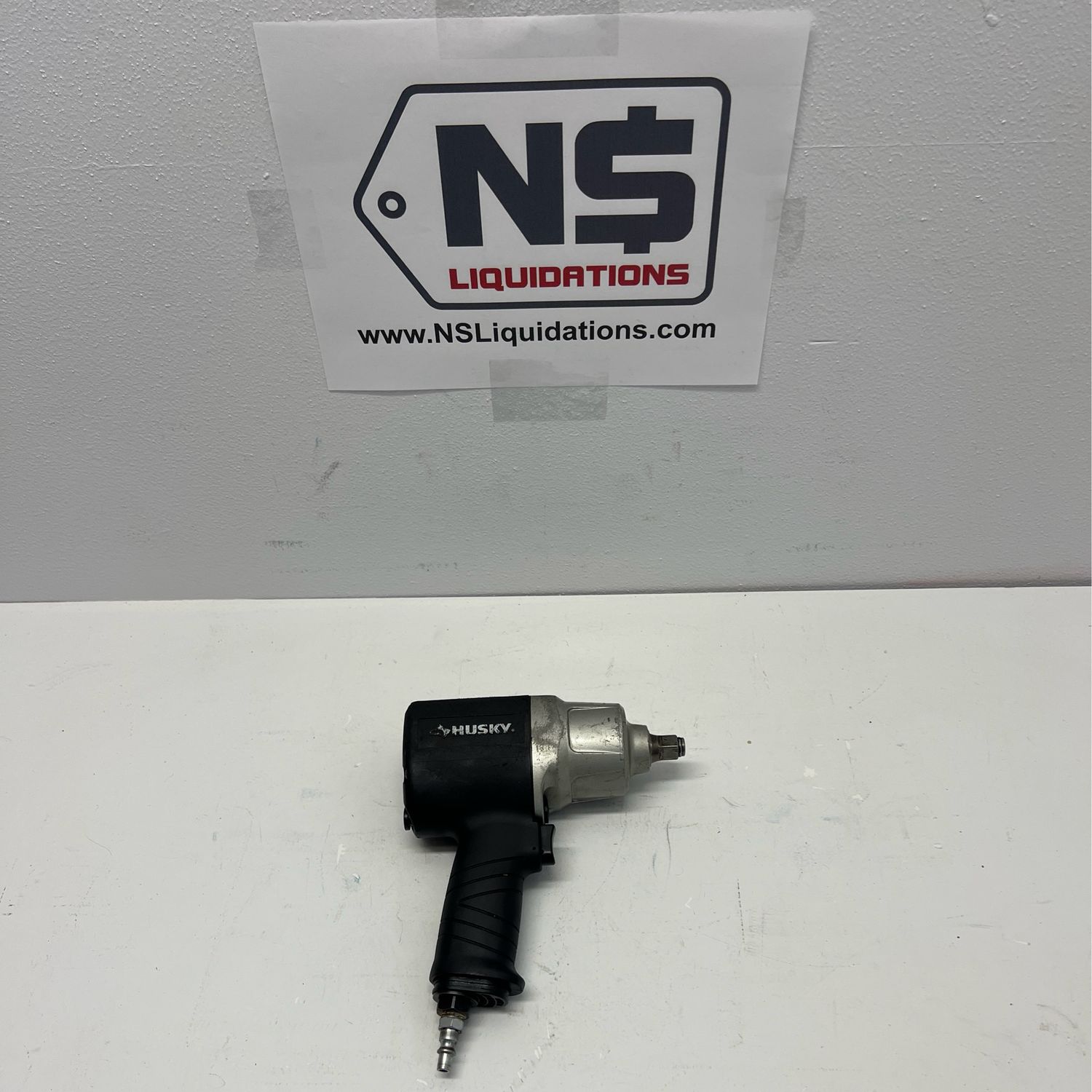 Husky 800 ft./lbs. 1/2 in. Impact Wrench H4480