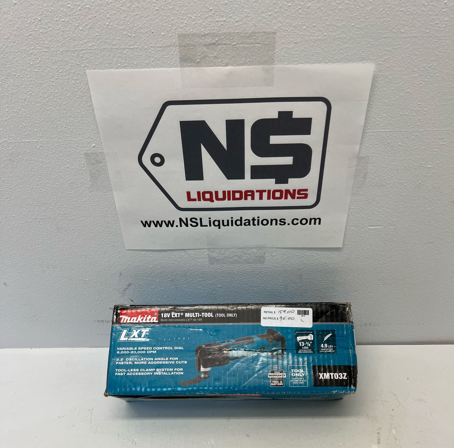 Makita 18V LXT Lithium-Ion Cordless Variable Speed Oscillating Multi-Tool (Tool-Only) With Blade and Accessory Adapters XMT03Z.
