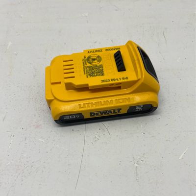 Dewalt 20V MAX Compact Lithium-Ion 2.0Ah Battery Pack DCB203.