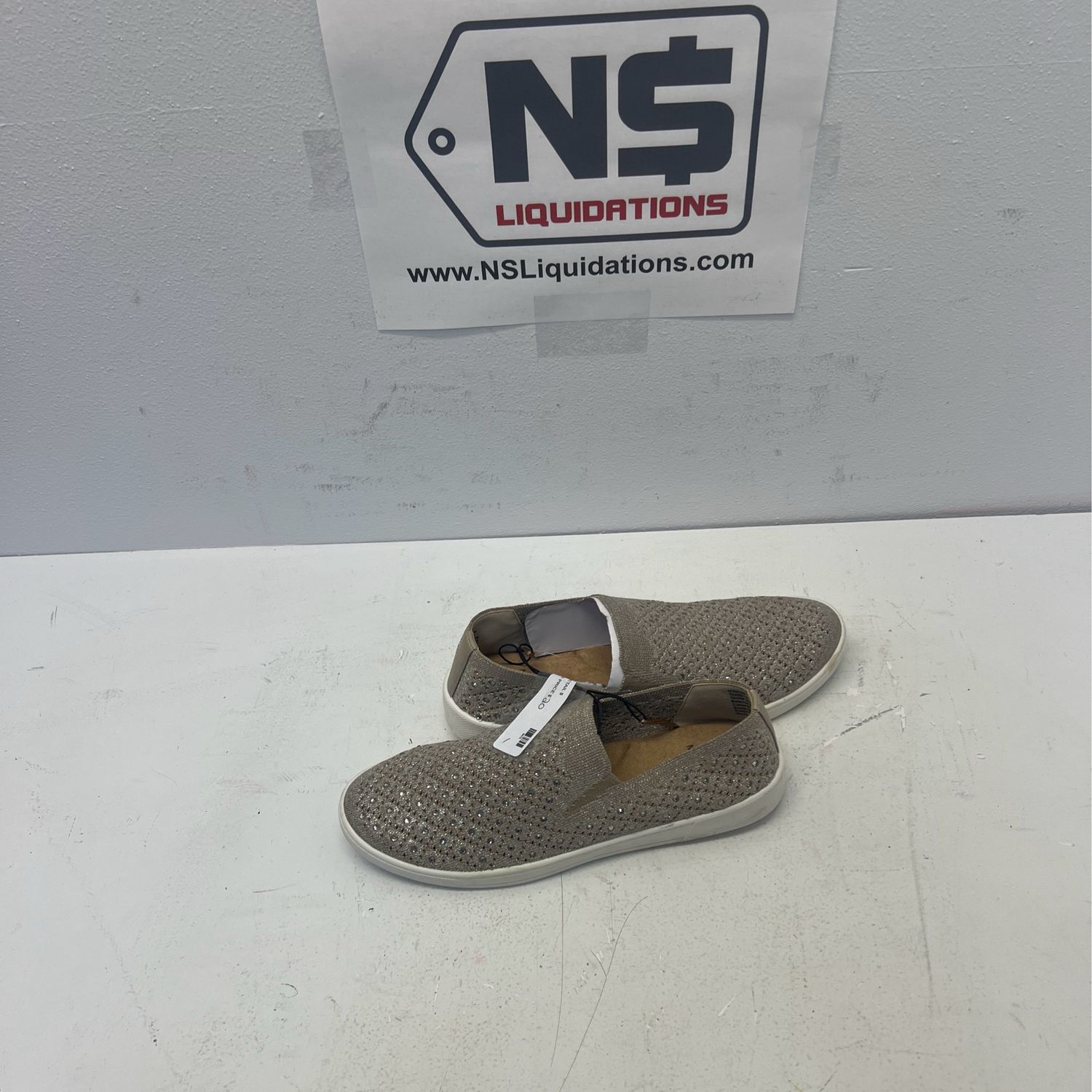 Womens White Mountain Slip On Shoes