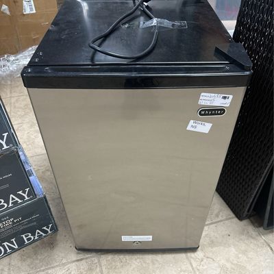 Whynter 2.1 cu. ft. Upright Freezer with Lock in Stainless Steel CUF-210SS