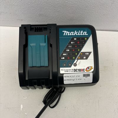 Makita 18V LXT Lithium-Ion Rapid Optimum Battery Charger DC18RC.