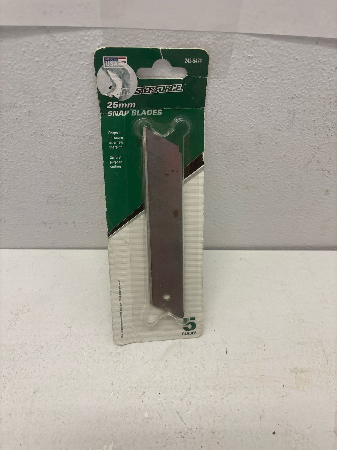MasterForce 25mm Heavy-Duty Snap-Off Blades (5-Pack) 243-5474