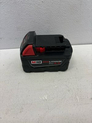 Milwaukee Milwaukee M18 18-Volt 5.0 Ah Lithium-Ion XC Extended Capacity Battery Pack 48-11-1850 USED