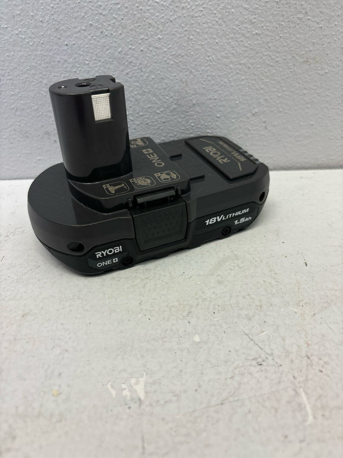 Ryobi ONE+ 18V Lithium-Ion 1.5 Ah Battery PBP002 . .
