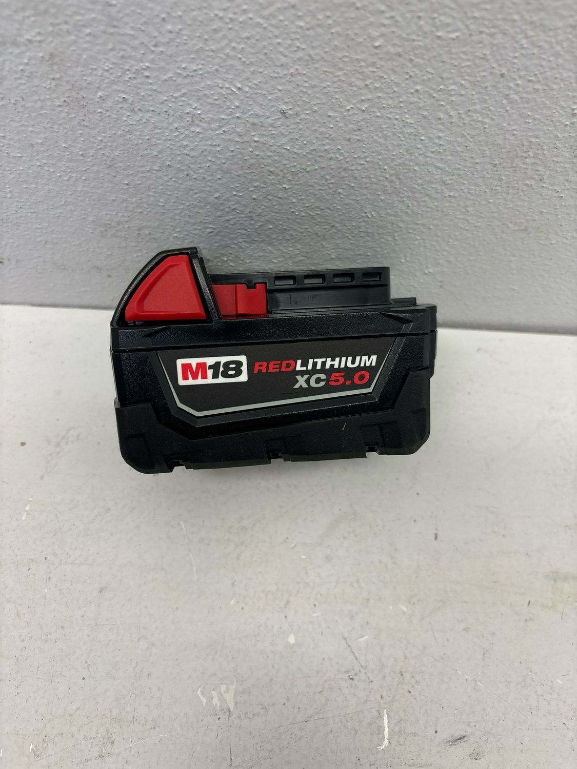 Milwaukee M18 18-Volt 5.0 Ah Lithium-Ion XC Extended Capacity Battery Pack 48-11-1850 . .