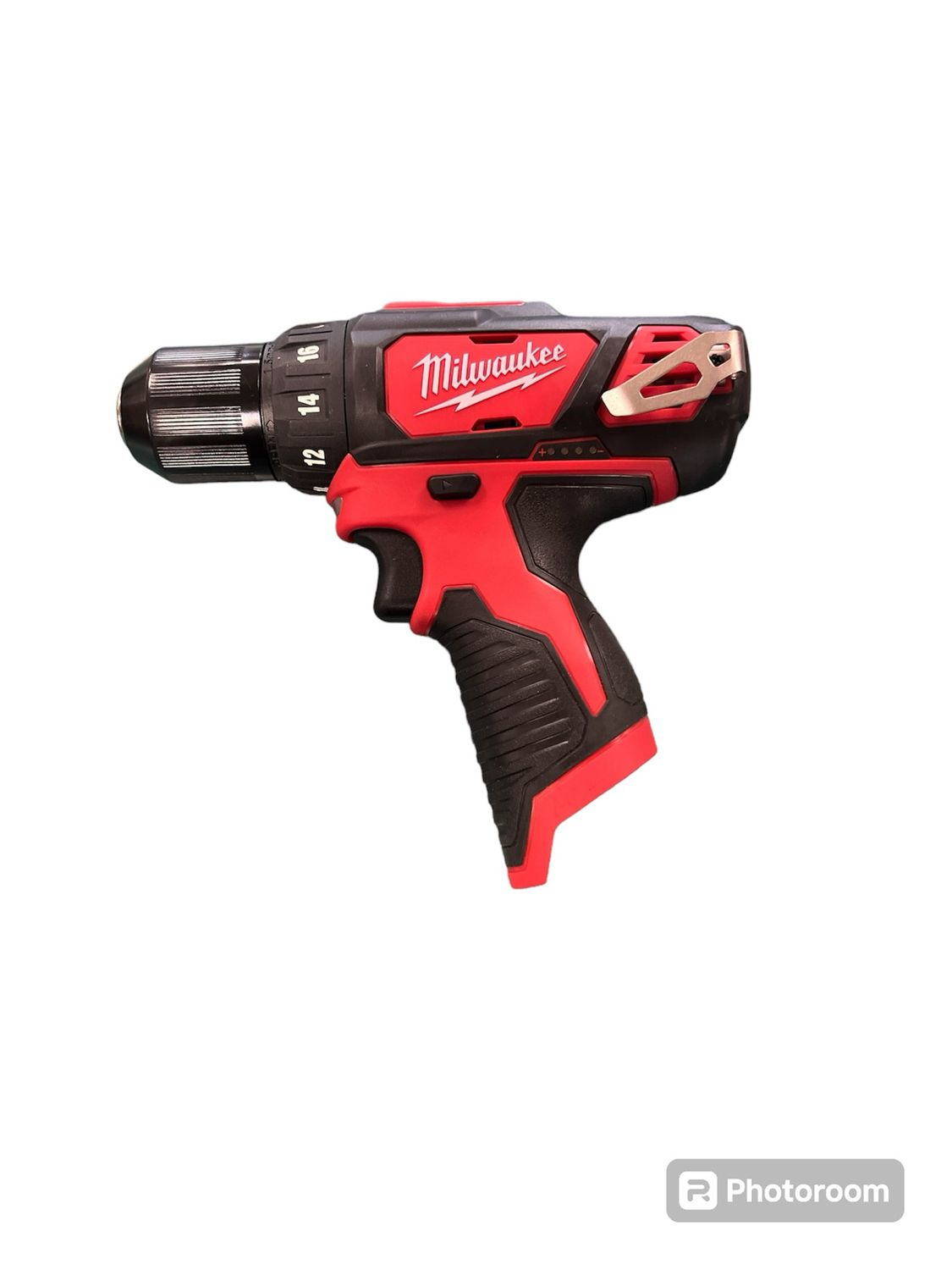 Milwaukee M12 12V Lithium-Ion Cordless 3/8 in. Drill/Driver (Tool-Only) 2407-20 .