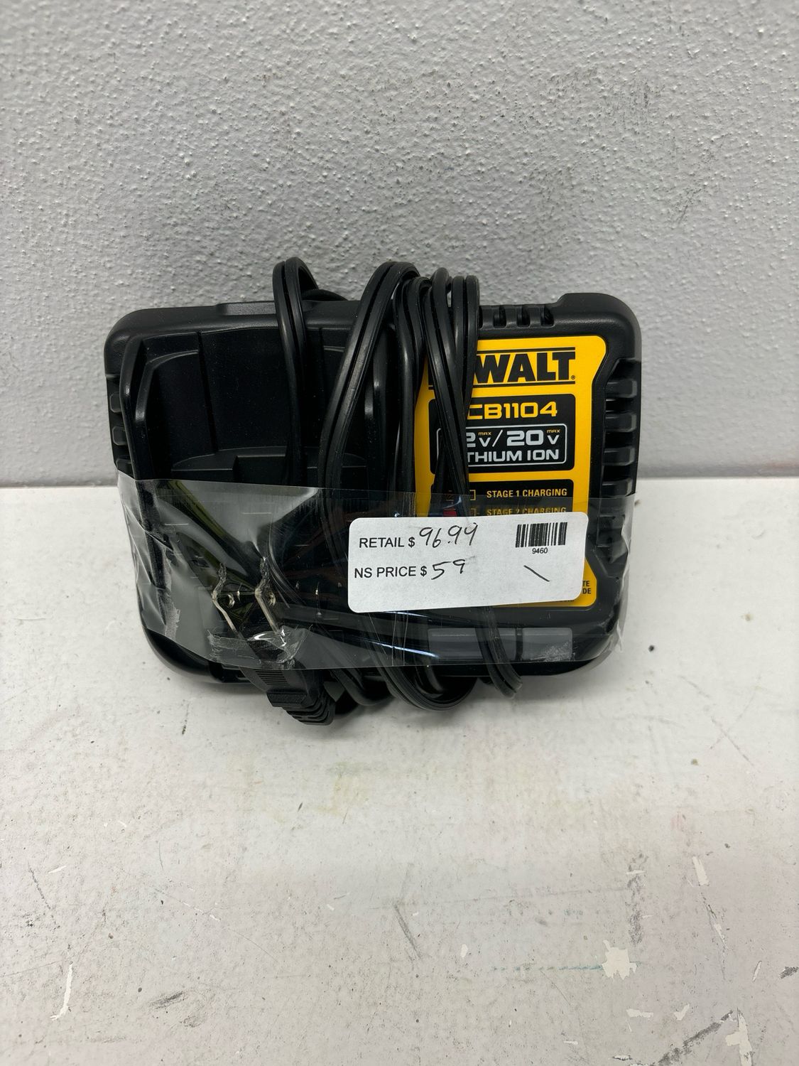 DEWALT 4 Amp Battery Charger DCB1104