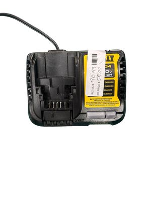 Dewalt 4 Amp Battery Charger DCB1107