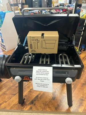 Traeger Flatrock 3 Cooking Zone 594 sq in. Flat Top Propane Griddle in Black TF3CN59AU